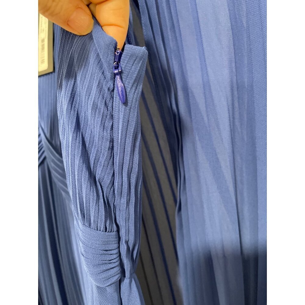 Ungaro $1095 Blue Pleated Cape Maxi Dress Size 2 NWT - Picture 8 of 10